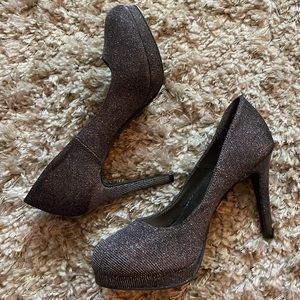 Super sexy, sparkly, high heels! 👠